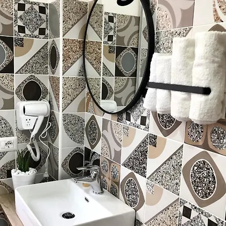 La Maison Derriere 4*