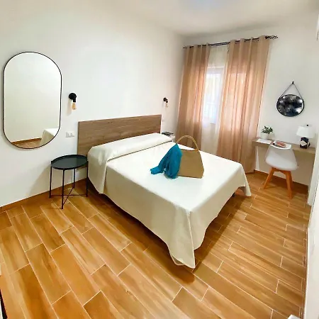 La Maison Derriere Bed & Breakfast 4*