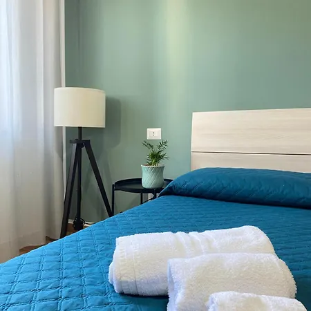 فندق مبيت وإفطار La Maison Derriere 4*