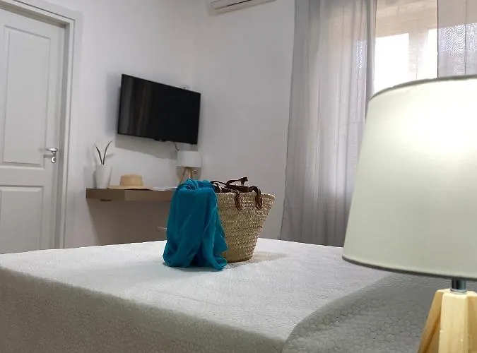 Nocleg ze śniadaniem La Maison Derriere 4*