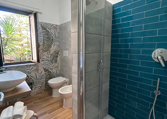 La Maison Derriere 4* Tropea